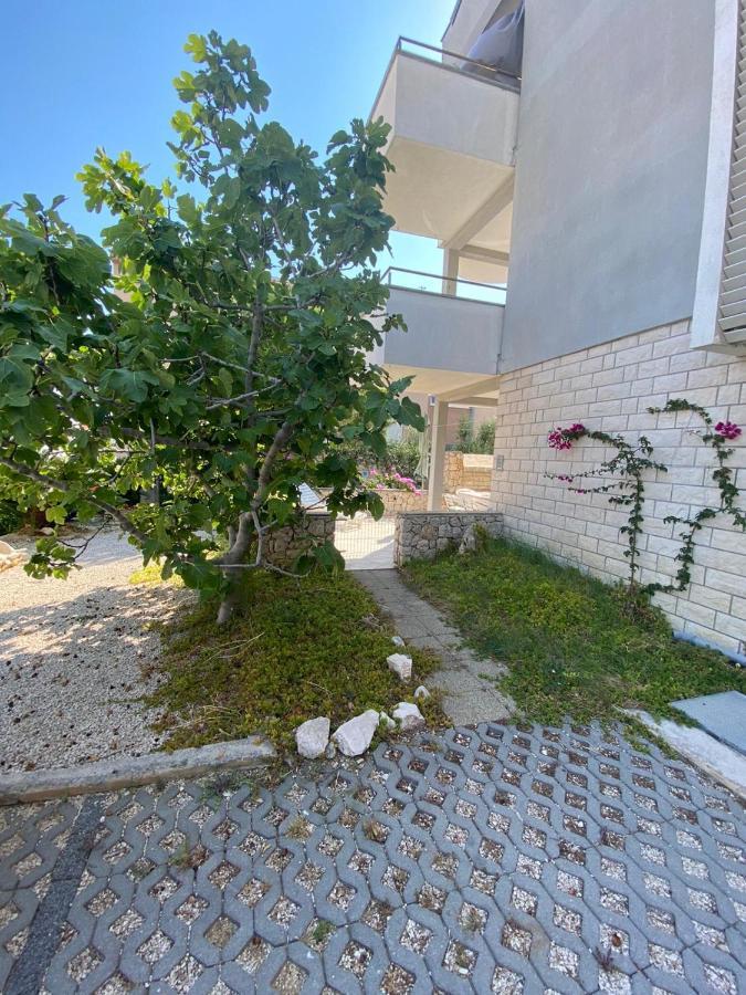Apartment Dilba ノヴァリャ エクステリア 写真