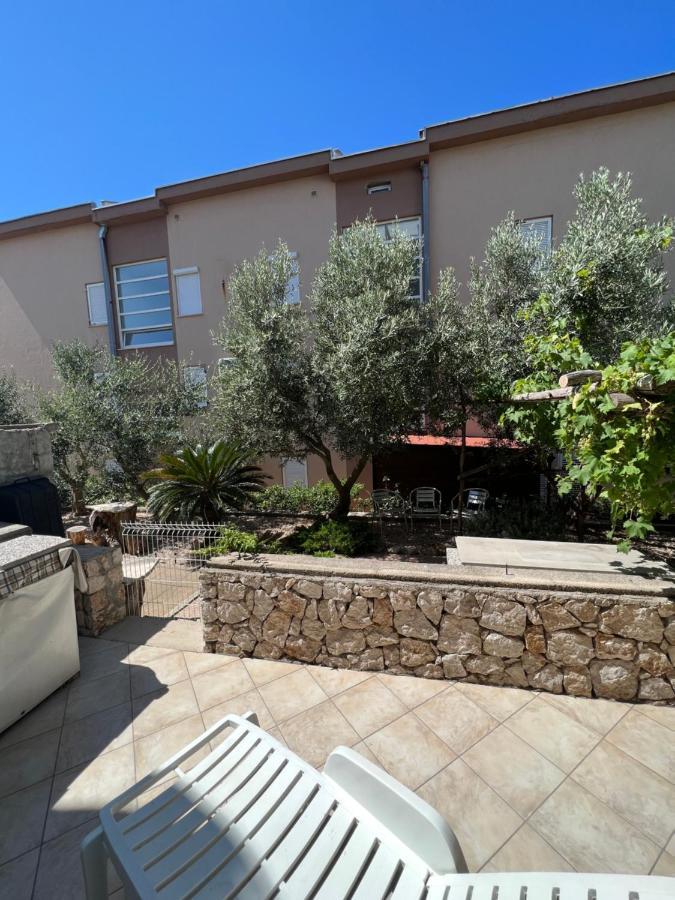 Apartment Dilba ノヴァリャ エクステリア 写真